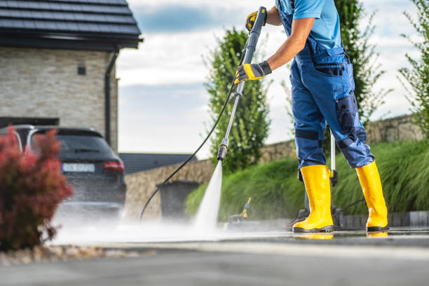 Best Pool Deck Cleaning  in Lowesville, NC